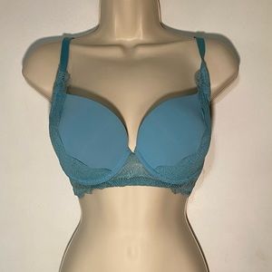 Lovable Italian brand bra turquoise 34E lined underwire- like new worn 2x